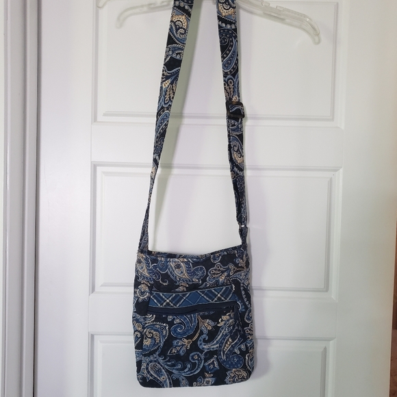 Vera Bradley Handbags - Vera Bradley Crossbody